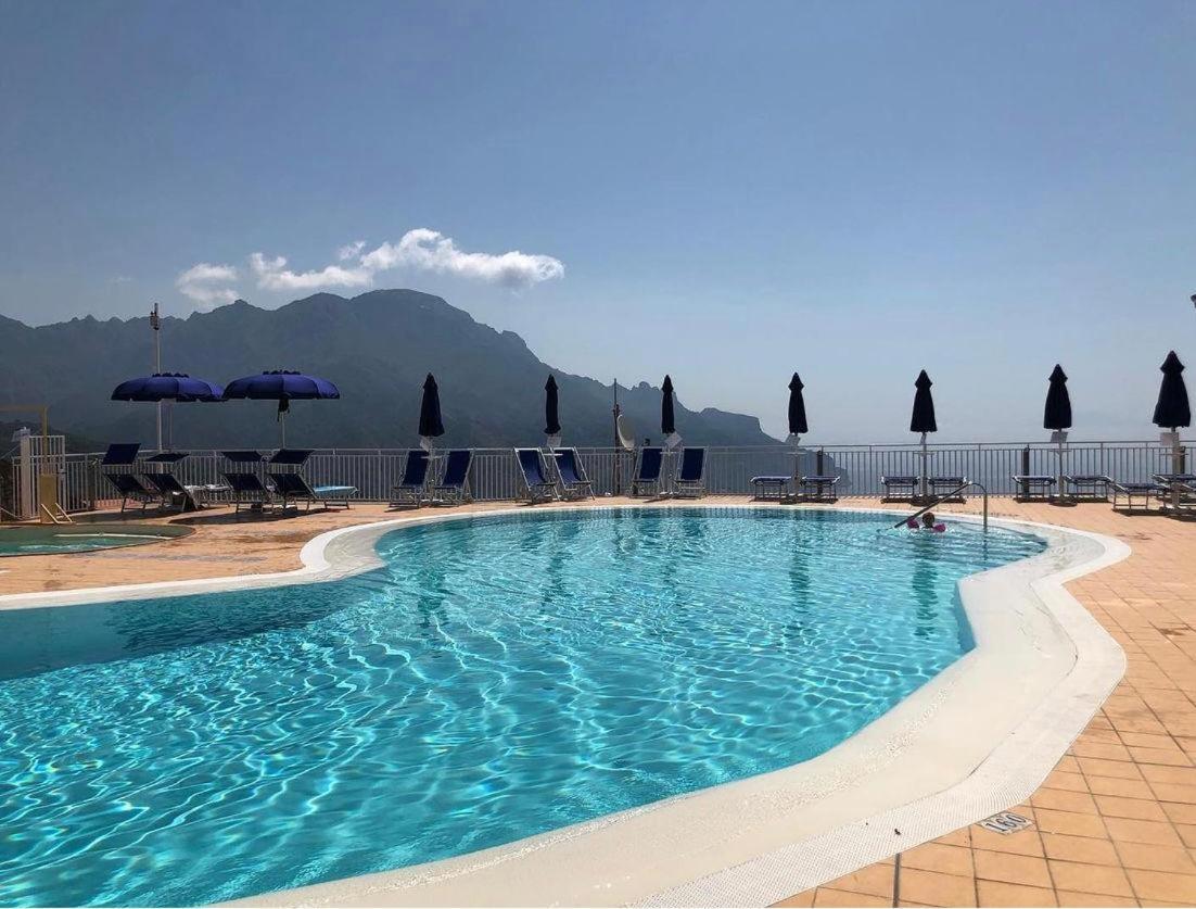 Casa Vacanza Diana 拉维罗 外观 照片