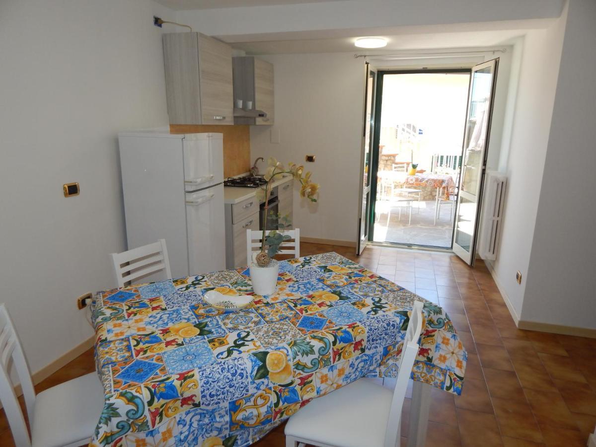 Casa Vacanza Diana 拉维罗 外观 照片