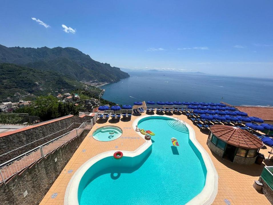 Casa Vacanza Diana 拉维罗 外观 照片