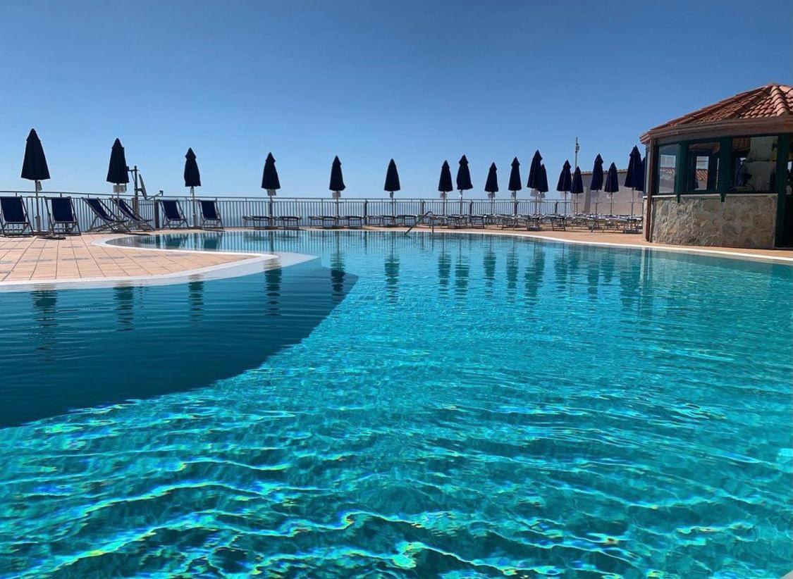 Casa Vacanza Diana 拉维罗 外观 照片